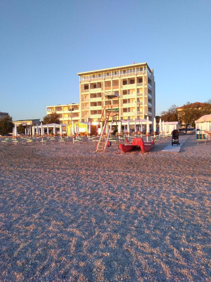 Hotel Atlantic Senigallia Luaran gambar