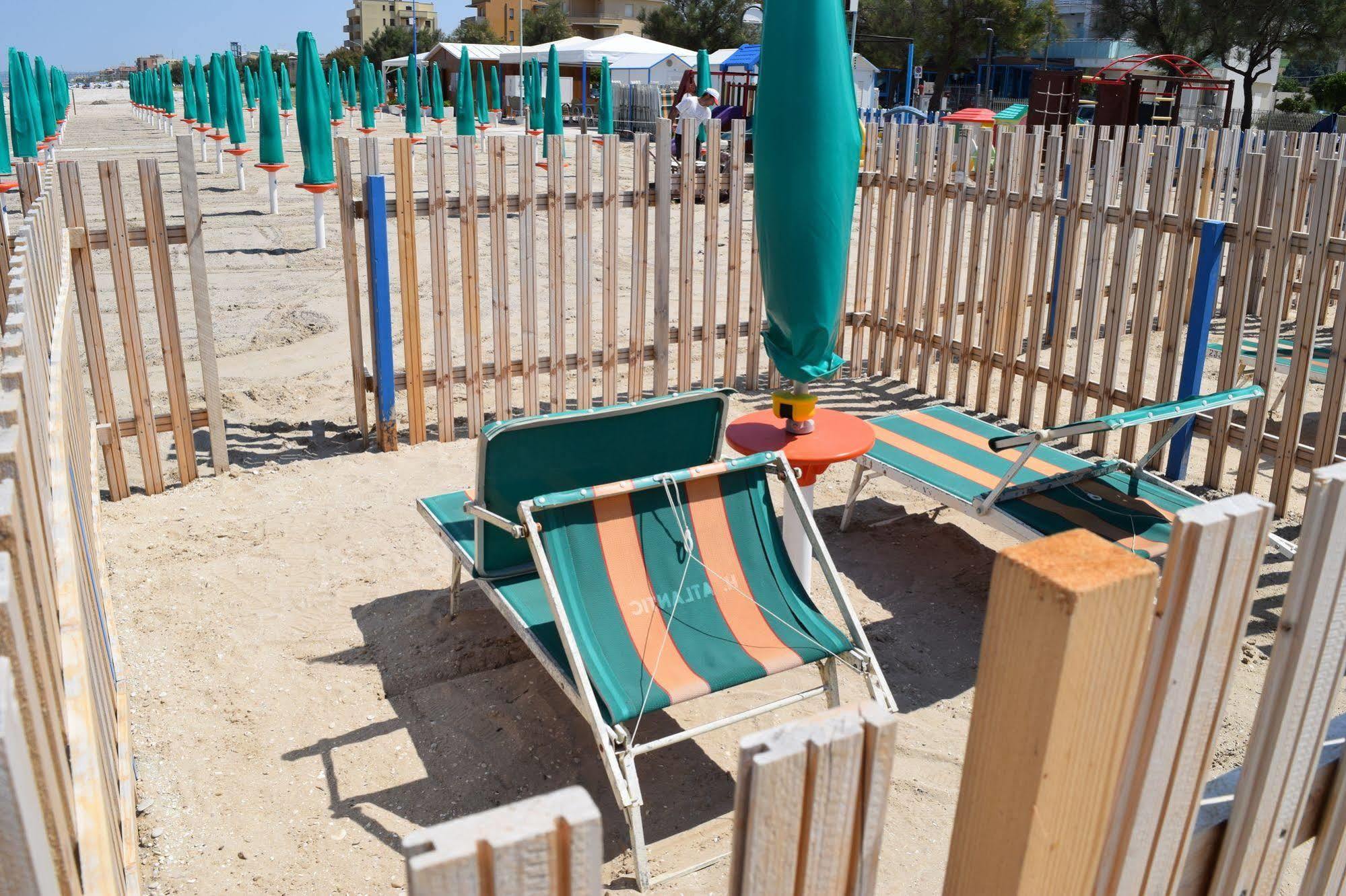 Hotel Atlantic Senigallia Luaran gambar